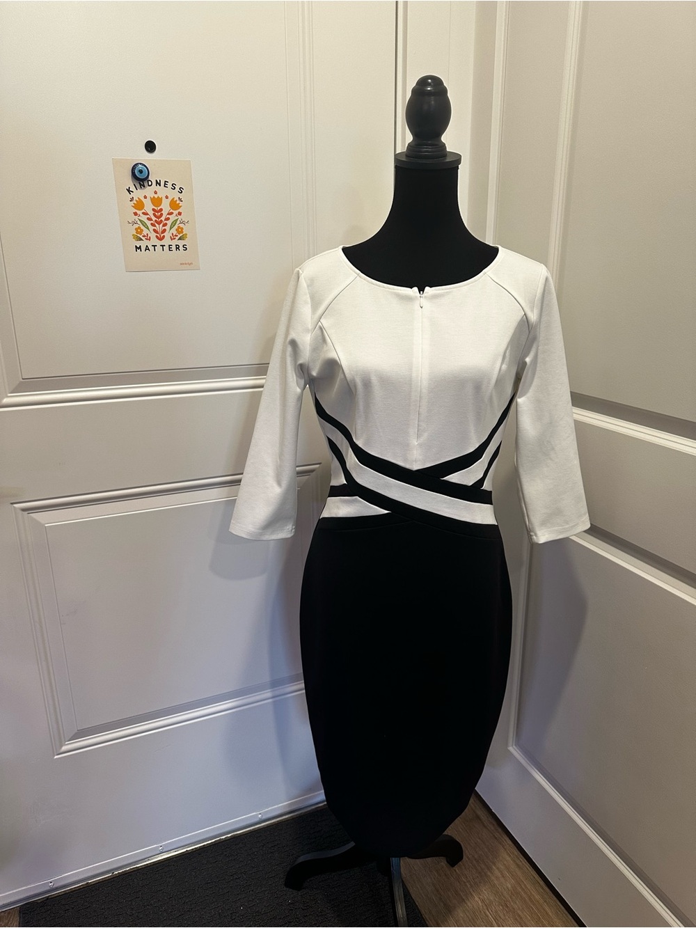 Classic Black and White Long Sleeve Sheath Dress